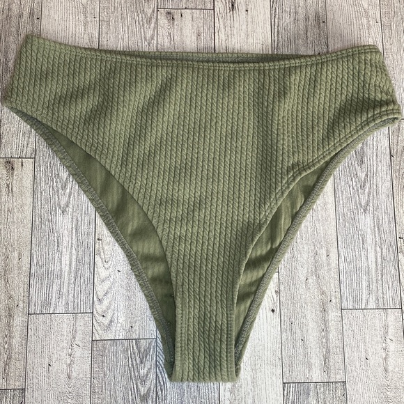 Green Knit Bikini with Cross Back and High Leg | Size M - Picture 5 of 7